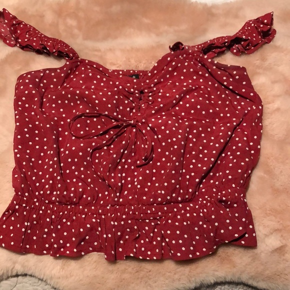 Red polka dot top ♦️ - Picture 2 of 3